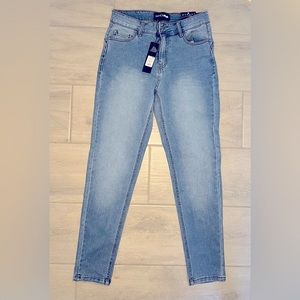 FashionNova Wifey High Rise Booty Lifter Jeans - Light Blue Wash Size 5